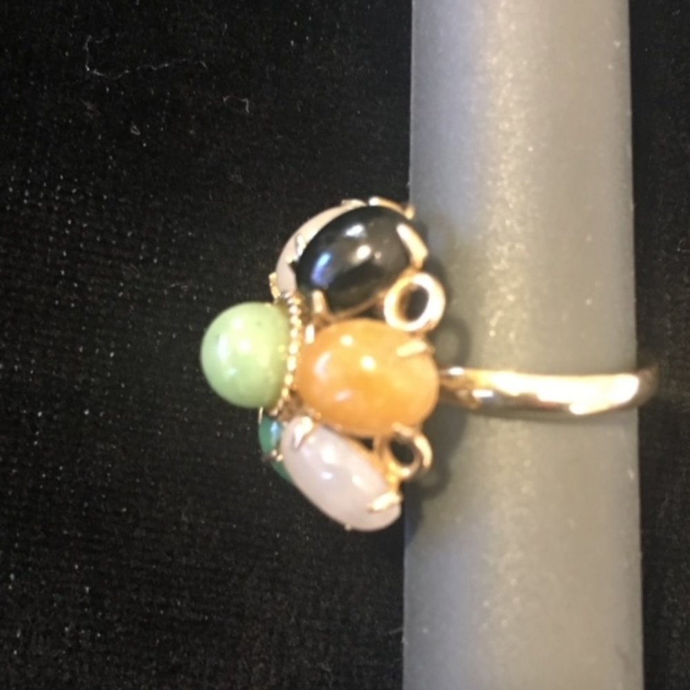 Multi-Colored Jade Cluster Ring with 14K Gold Setting - Picture 4 of 7